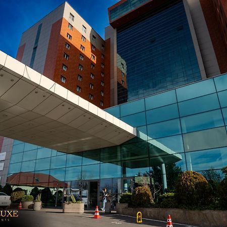 Yamaluxe Apartments - Silent & Warm With Many Facilities بوخارست المظهر الخارجي الصورة
